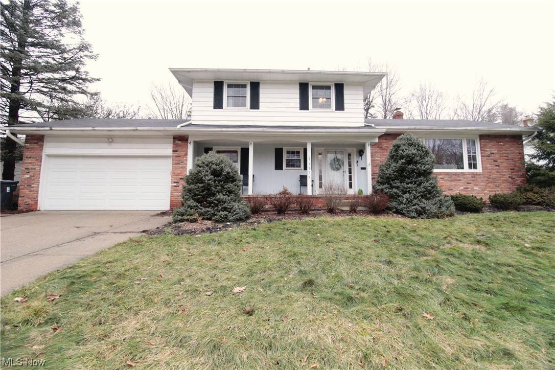 Single Family Homes for Sale at 32975 Ledge Hill Solon, Ohio 44139 United States